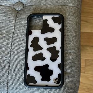 cow print wildflower phone case iphone 11